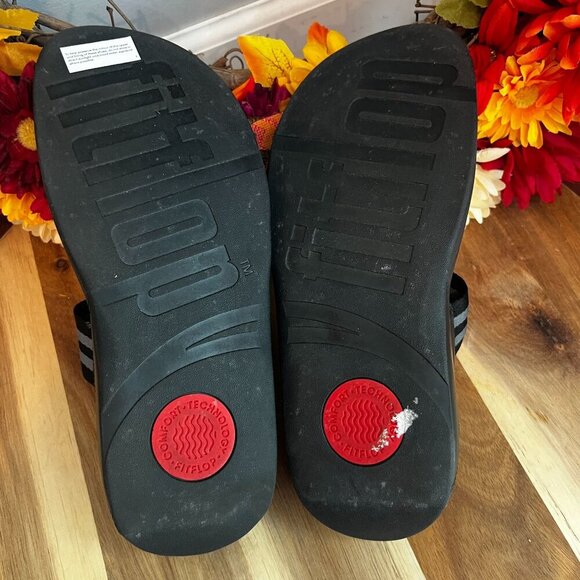 FitFlop Womens DX4090-045 Walkstar Toe-Post Strappy Sandals Sz 8US in Black - Picture 10 of 10